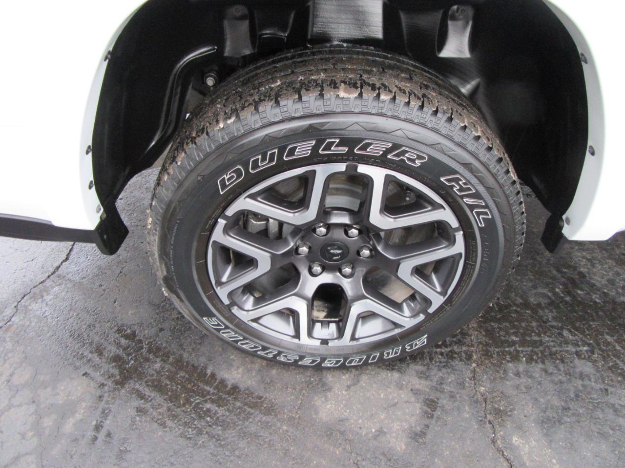 RAM 1500 Laramie Crew Cab SWB 4WD 2025