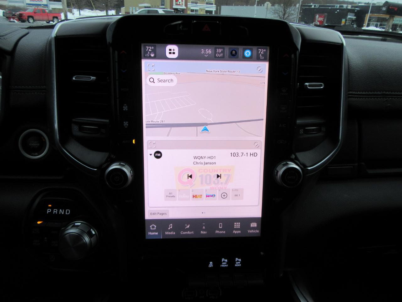 RAM 1500 Laramie Crew Cab SWB 4WD 2025