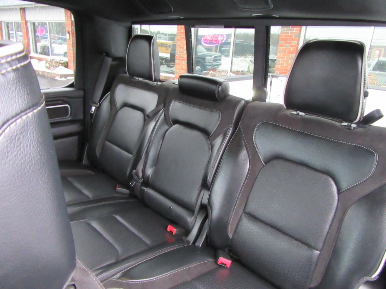 RAM 1500 Laramie Crew Cab SWB 4WD 2025