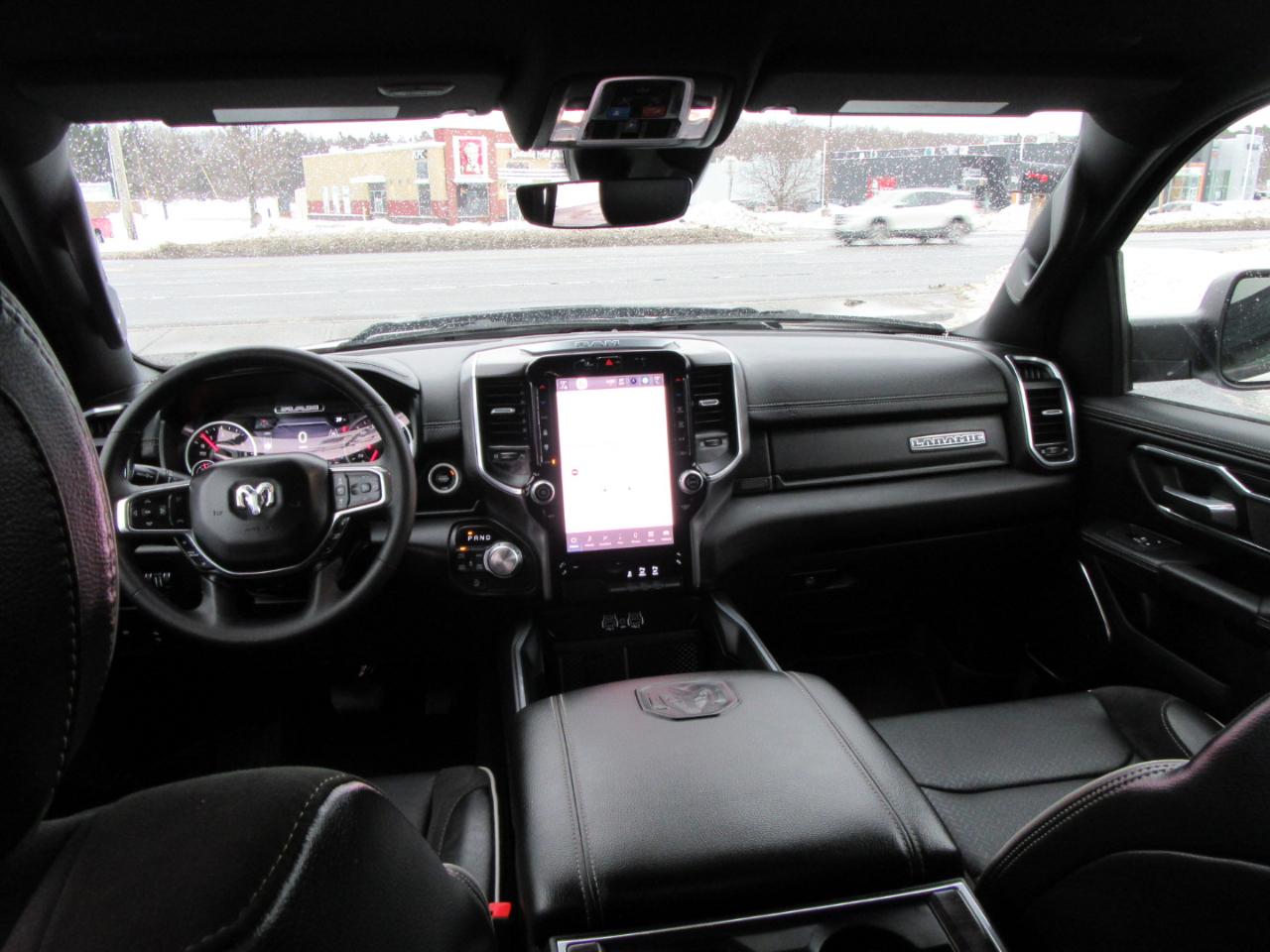 RAM 1500 Laramie Crew Cab SWB 4WD 2025