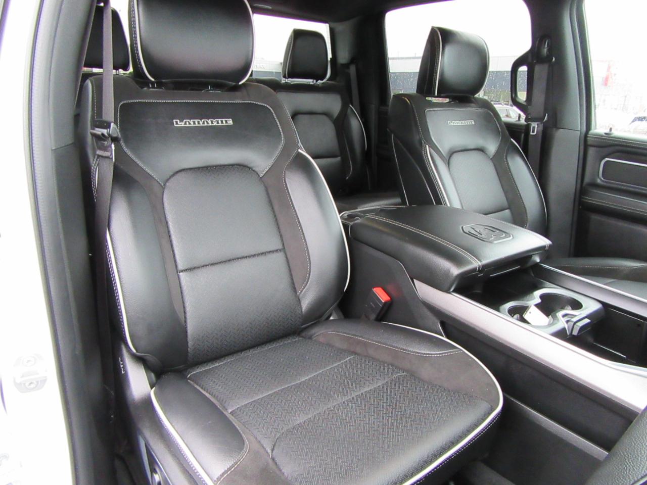 RAM 1500 Laramie Crew Cab SWB 4WD 2025