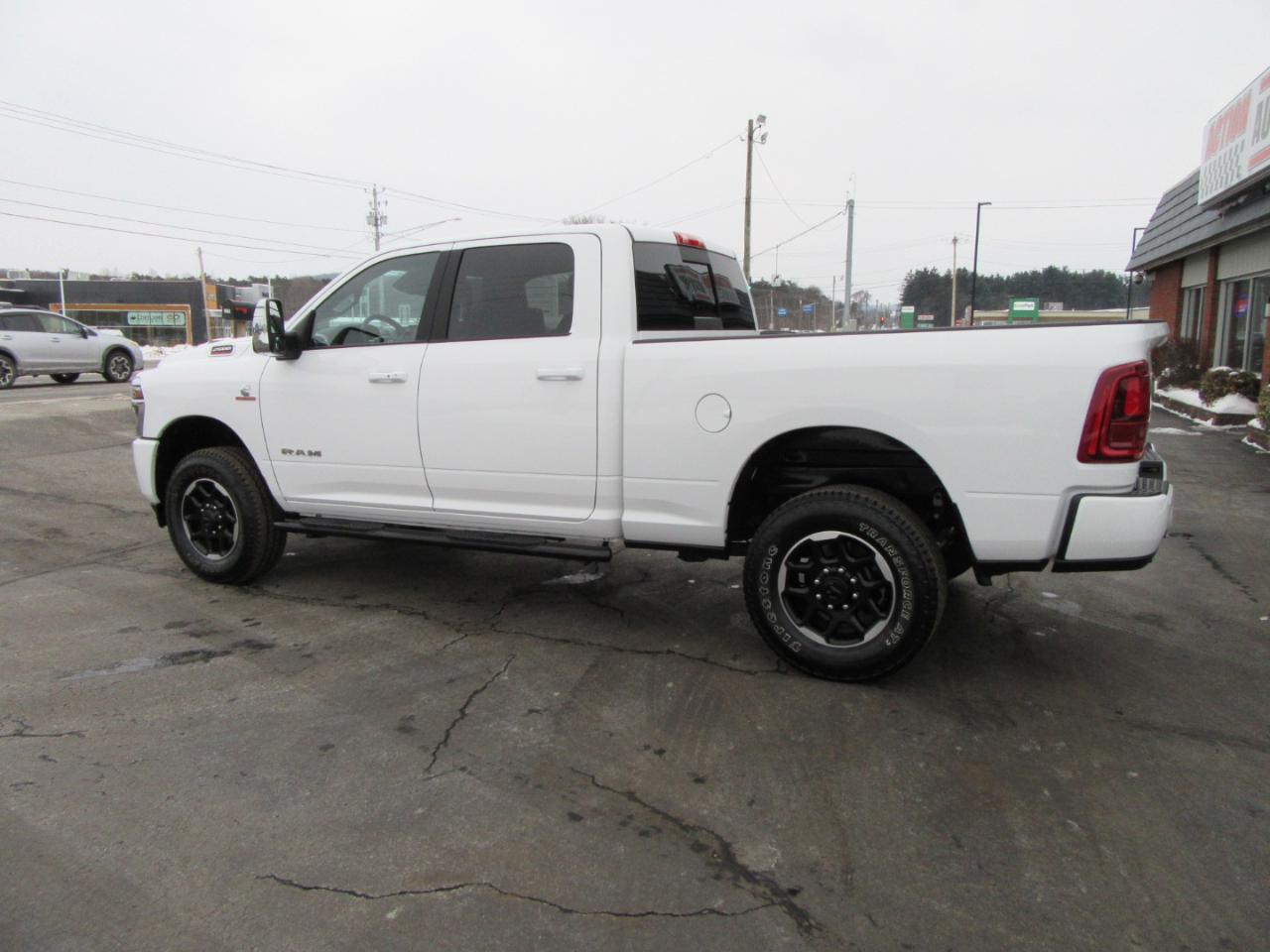 RAM 2500 Laramie Crew Cab SWB 4WD 2025