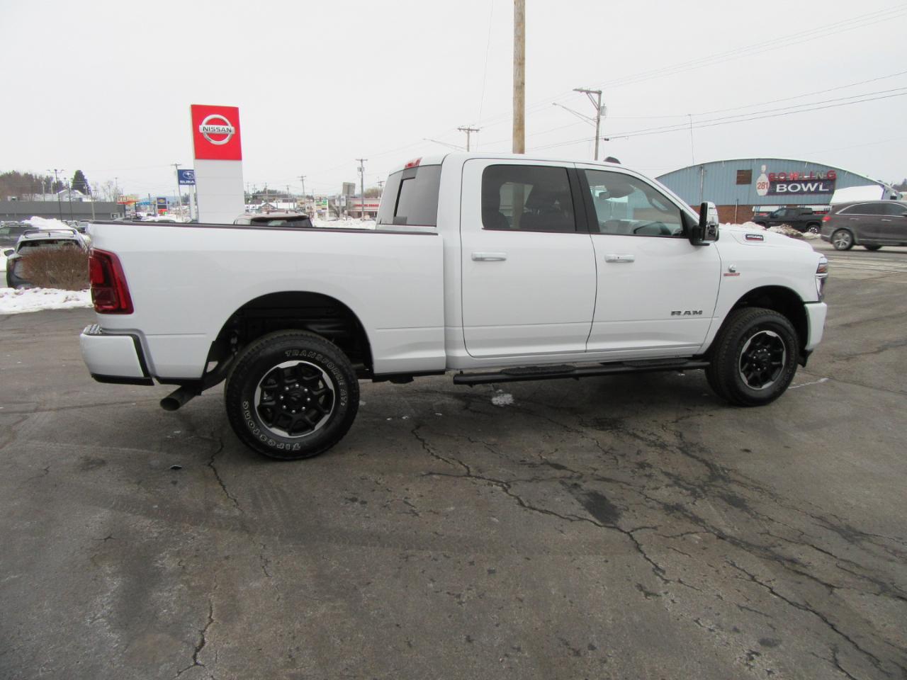 RAM 2500 Laramie Crew Cab SWB 4WD 2025