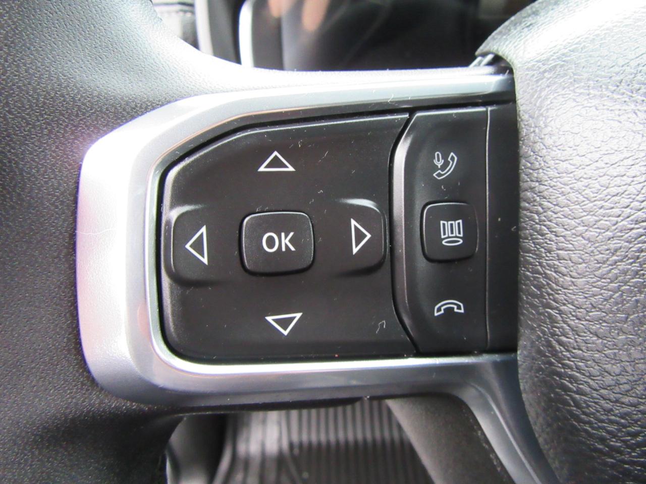 RAM 2500 Laramie Crew Cab SWB 4WD 2025