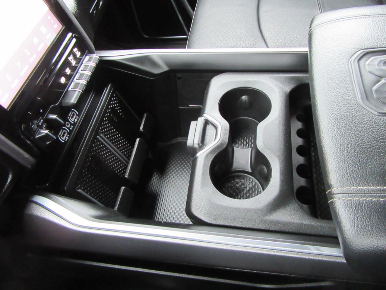 RAM 2500 Laramie Crew Cab SWB 4WD 2025