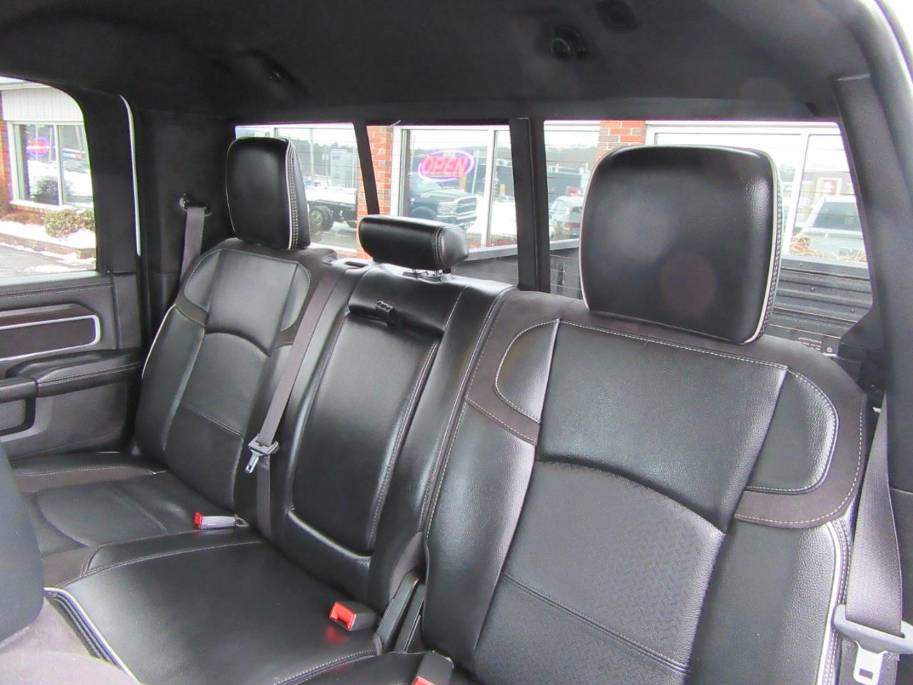 RAM 2500 Laramie Crew Cab SWB 4WD 2025