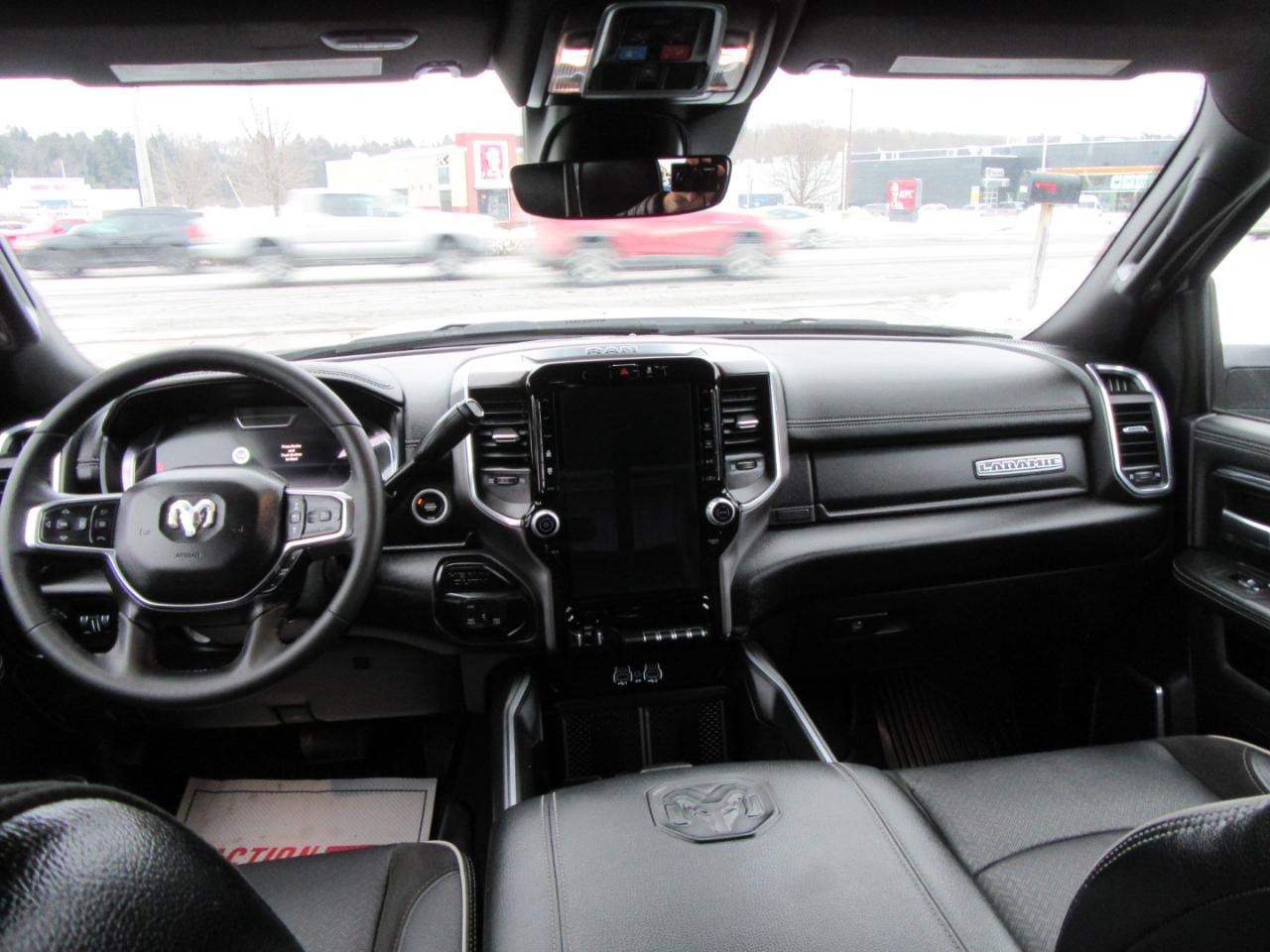 RAM 2500 Laramie Crew Cab SWB 4WD 2025