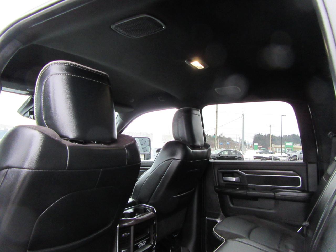 RAM 2500 Laramie Crew Cab SWB 4WD 2025