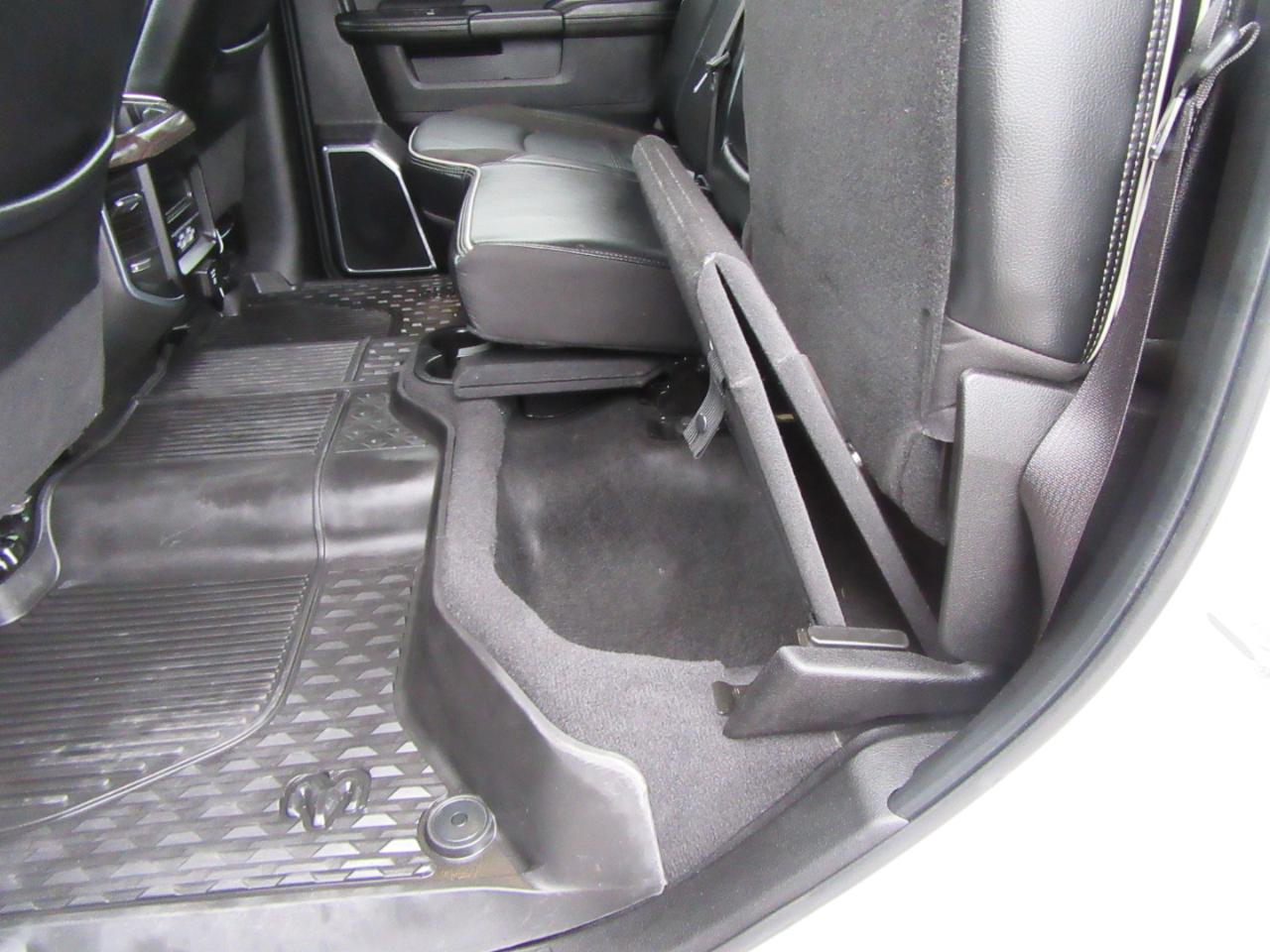 RAM 2500 Laramie Crew Cab SWB 4WD 2025