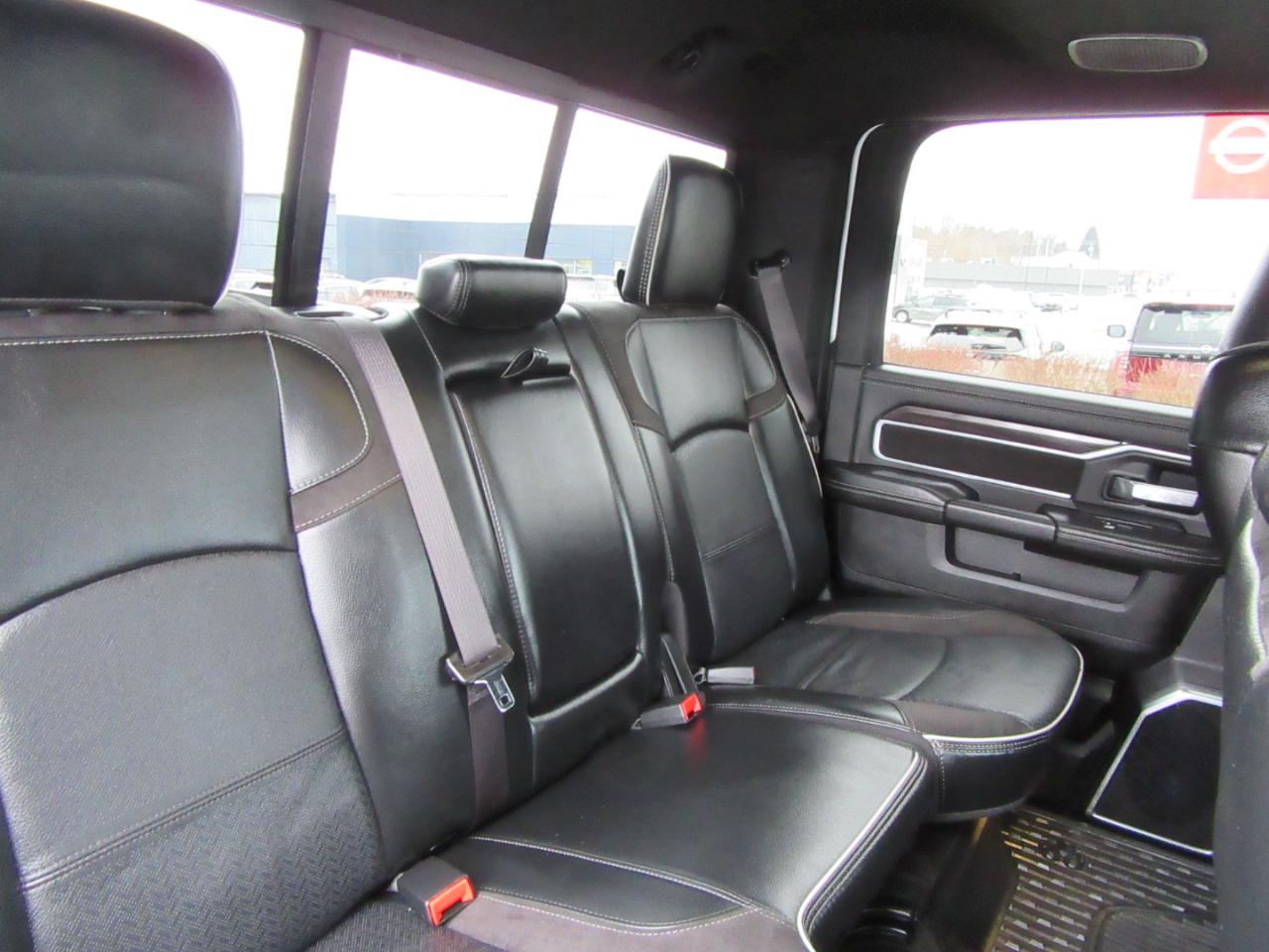 RAM 2500 Laramie Crew Cab SWB 4WD 2025