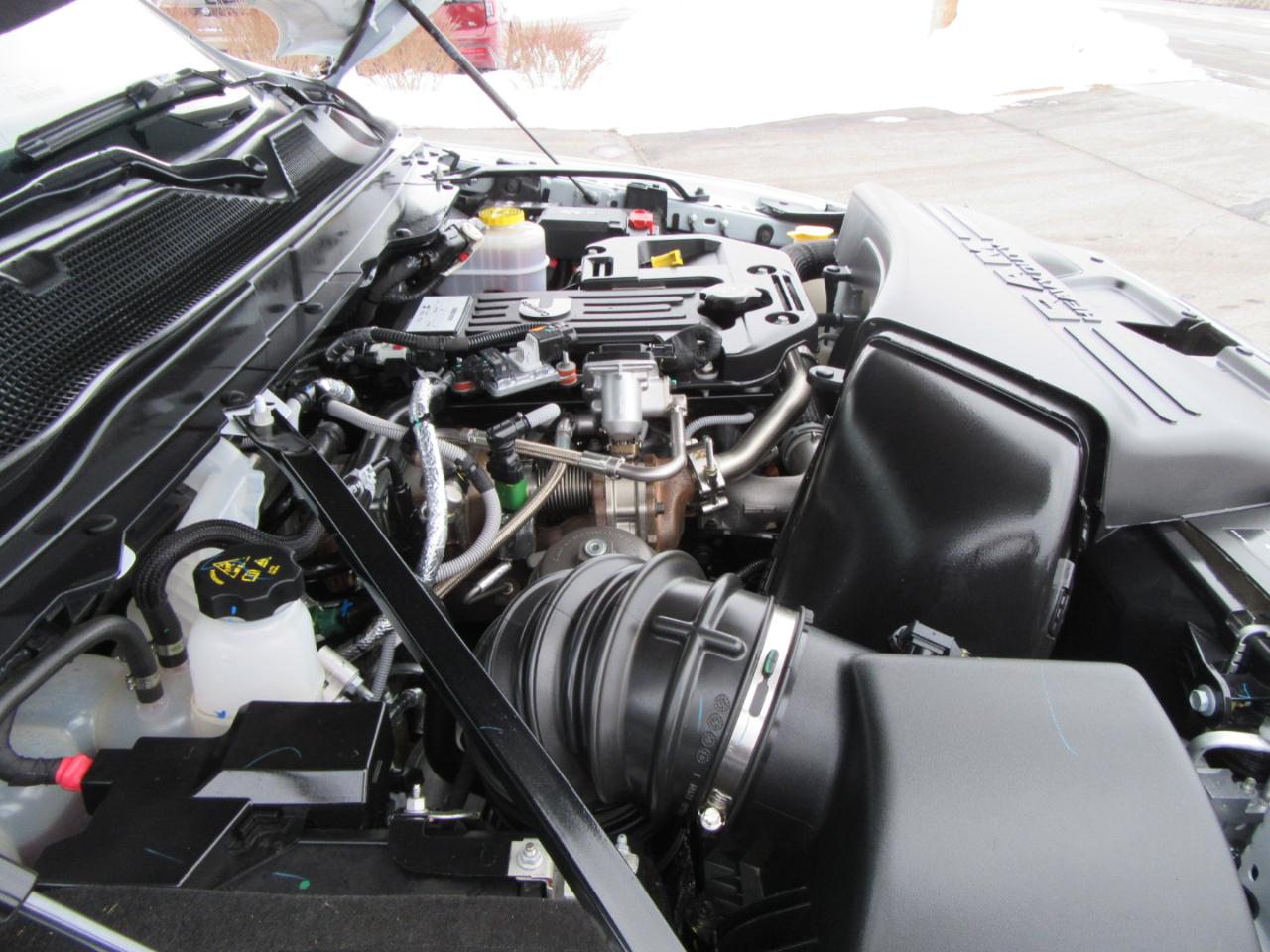 RAM 2500 Laramie Crew Cab SWB 4WD 2025