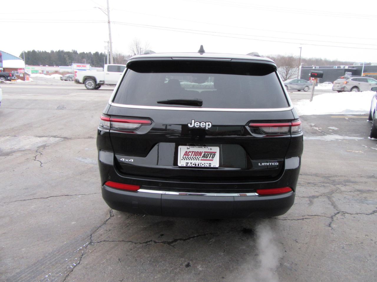 Jeep Grand Cherokee L Limited 4WD 2024