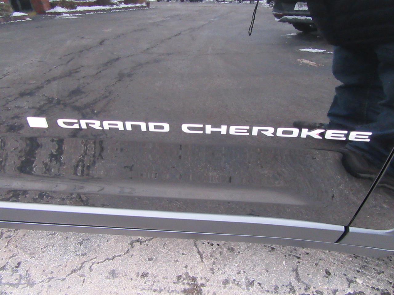 Jeep Grand Cherokee L Limited 4WD 2024