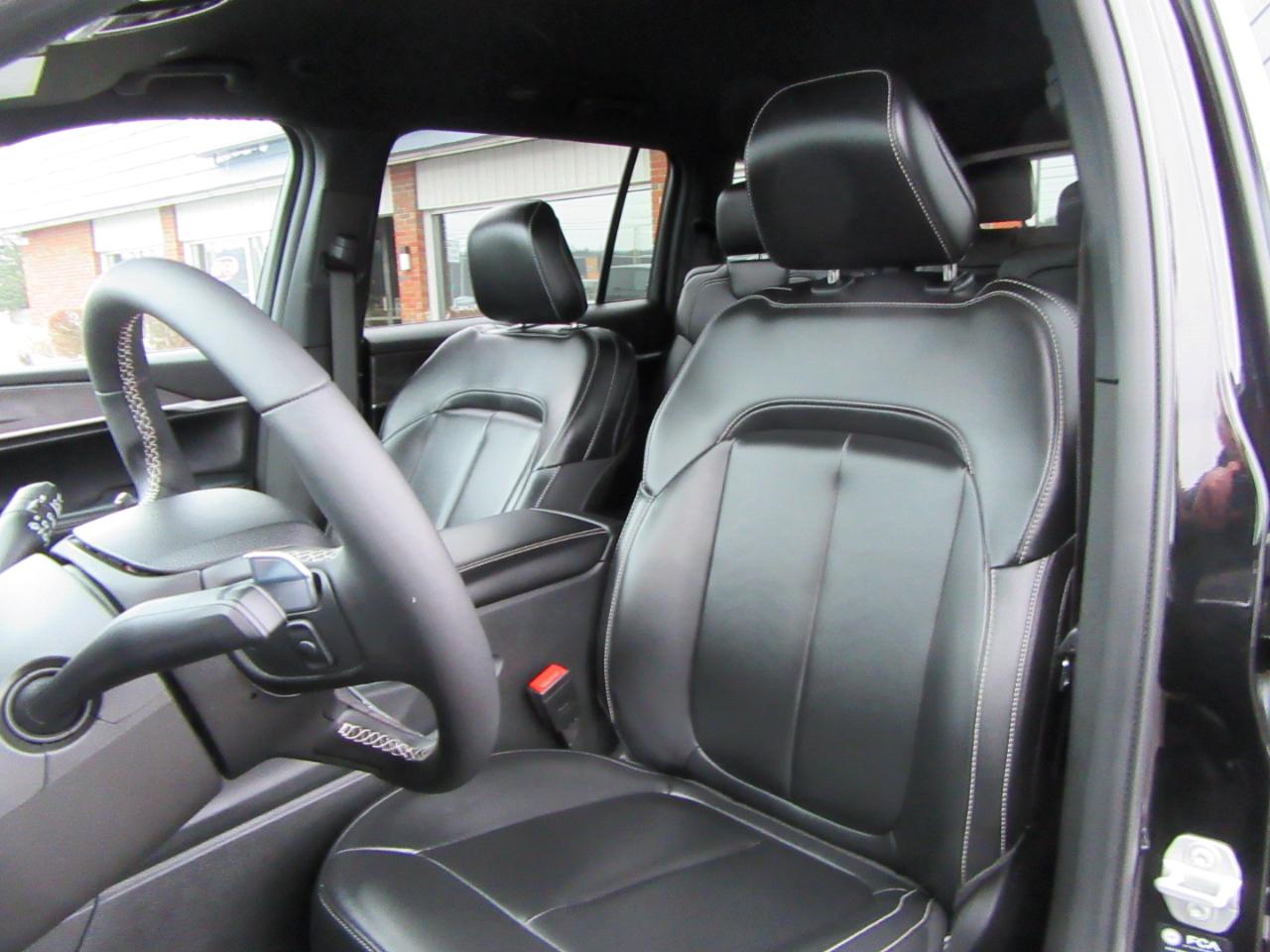 Jeep Grand Cherokee L Limited 4WD 2024