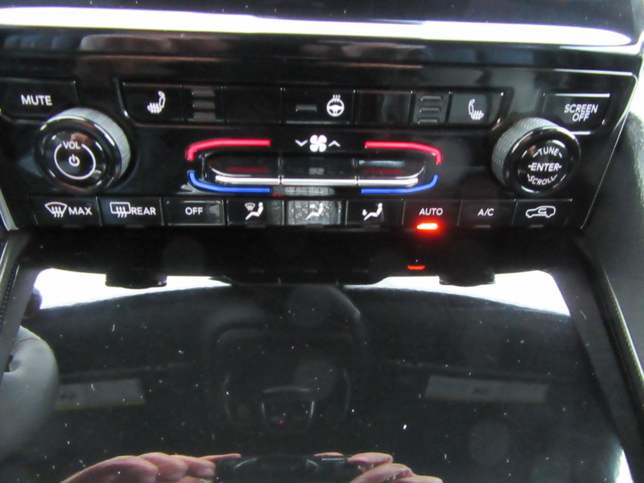 Jeep Grand Cherokee L Limited 4WD 2024