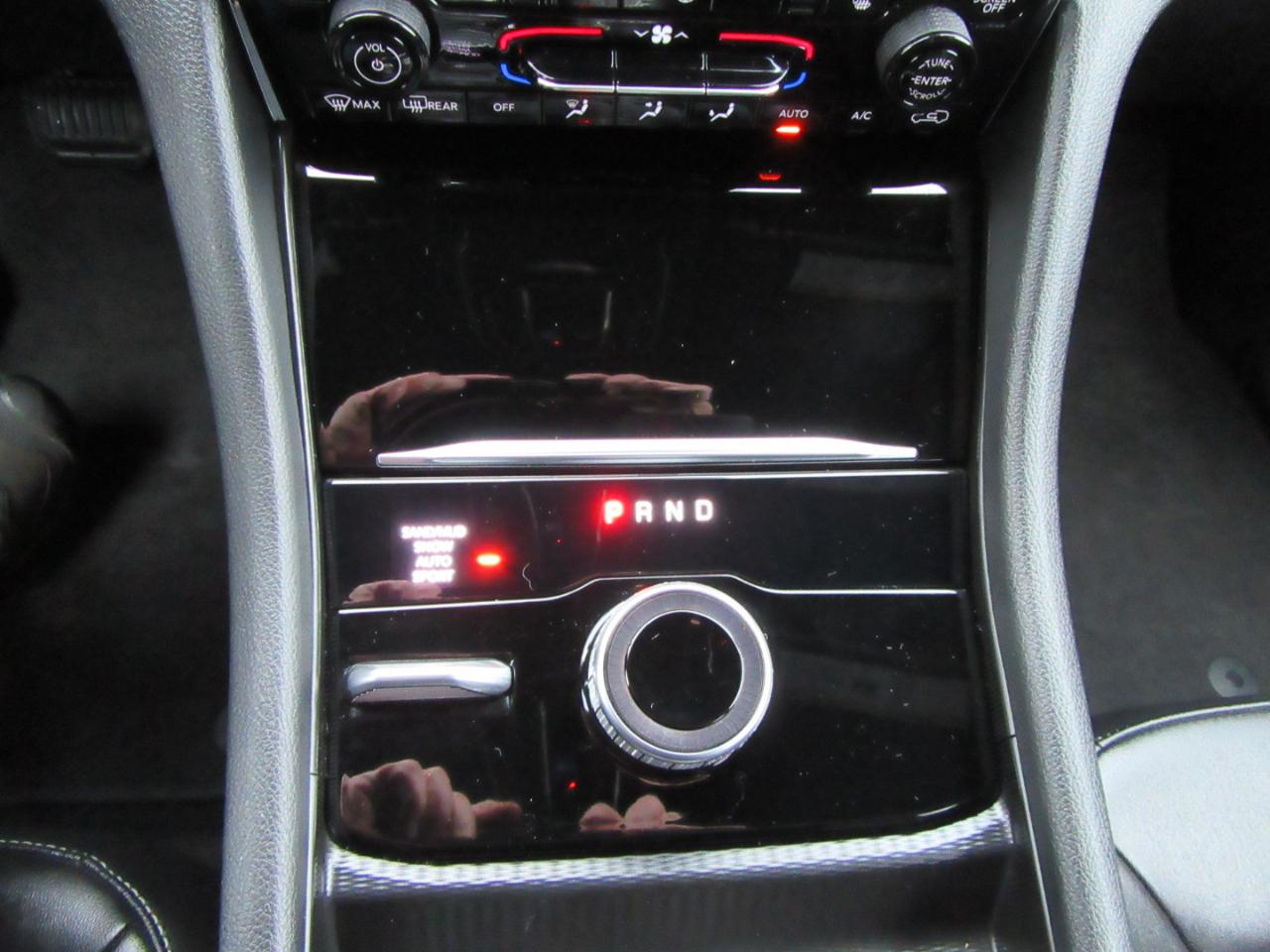 Jeep Grand Cherokee L Limited 4WD 2024