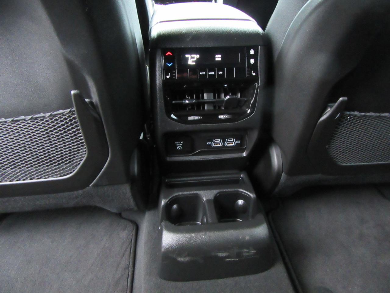 Jeep Grand Cherokee L Limited 4WD 2024