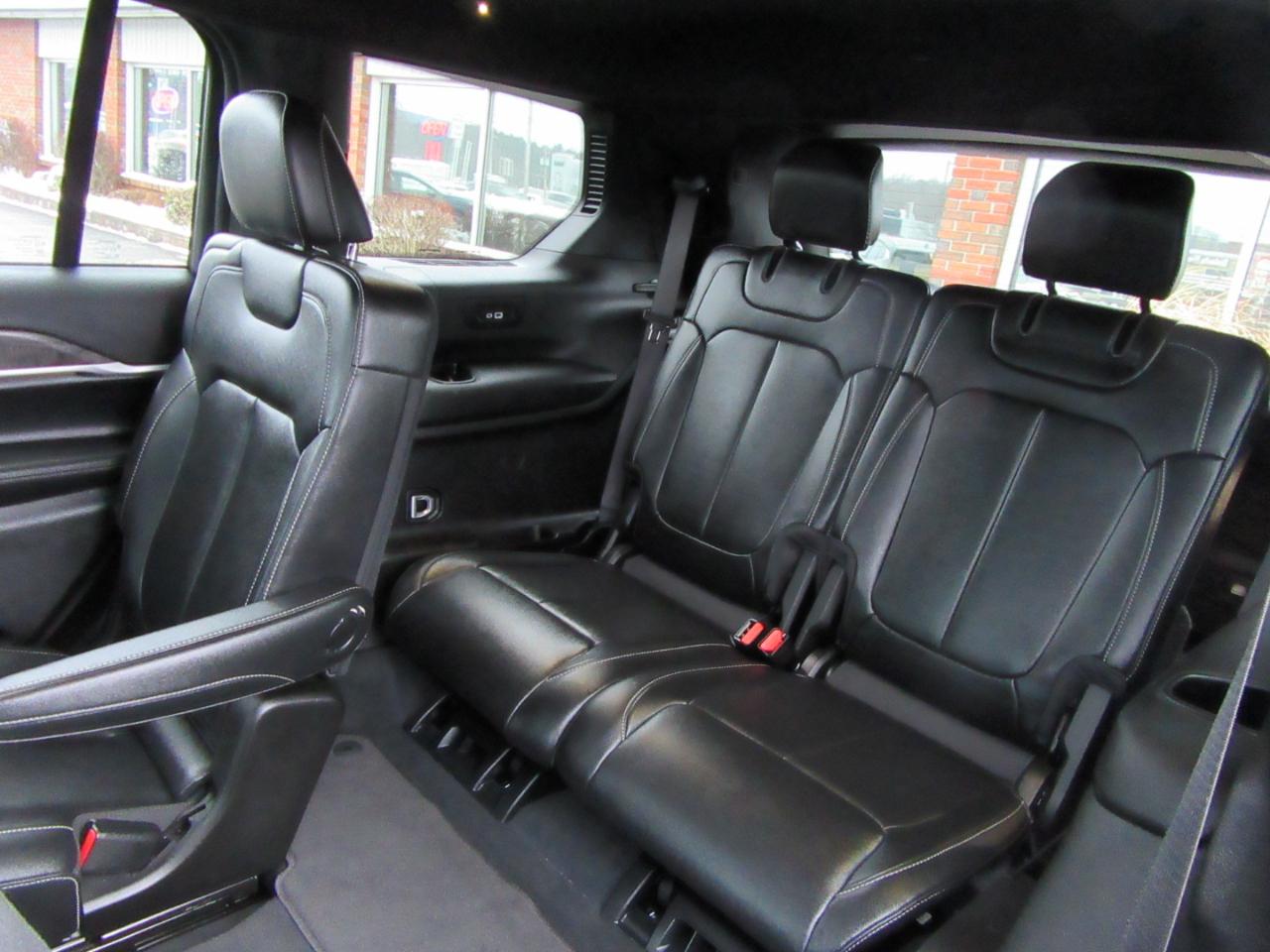 Jeep Grand Cherokee L Limited 4WD 2024