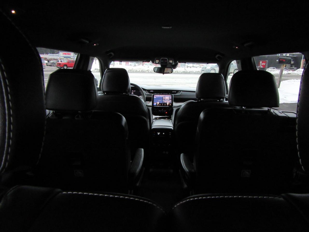 Jeep Grand Cherokee L Limited 4WD 2024