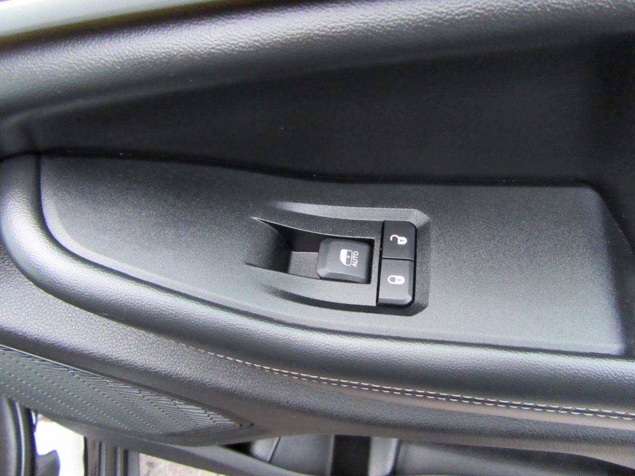 Jeep Grand Cherokee L Limited 4WD 2024