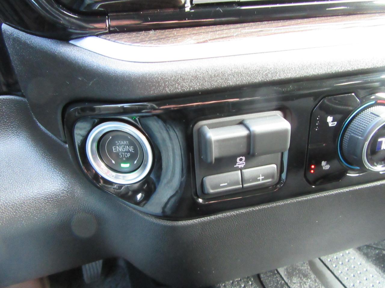 Chevrolet Silverado 1500 RST Select Package Crew Cab 4WD 2026