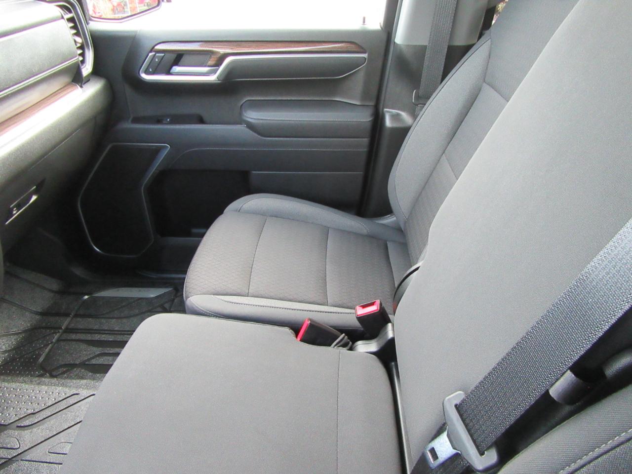 Chevrolet Silverado 1500 RST Select Package Crew Cab 4WD 2026