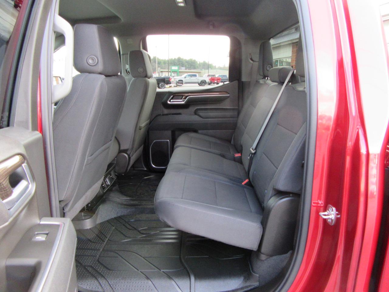 Chevrolet Silverado 1500 RST Select Package Crew Cab 4WD 2026