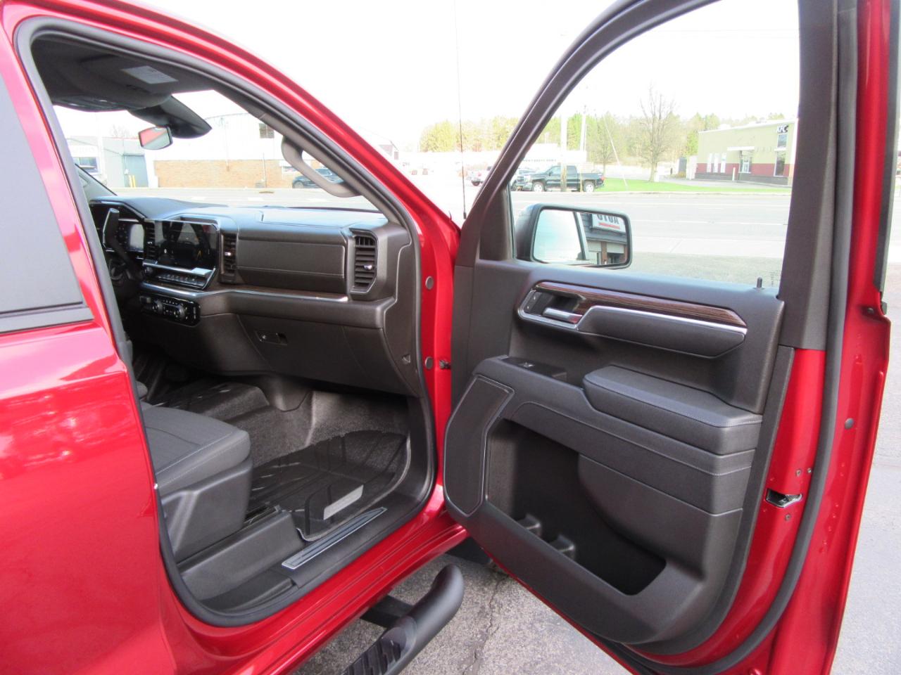 Chevrolet Silverado 1500 RST Select Package Crew Cab 4WD 2026