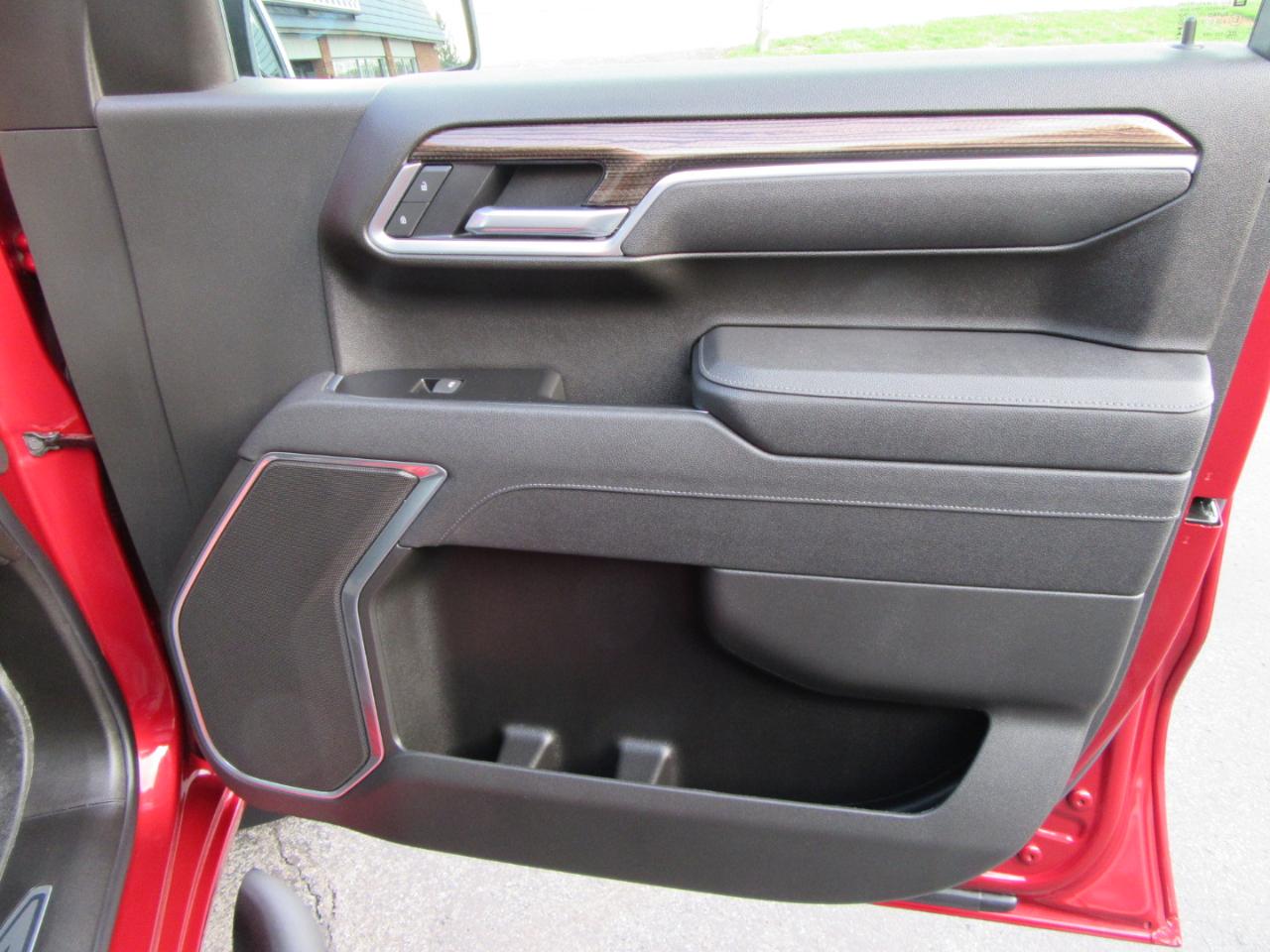 Chevrolet Silverado 1500 RST Select Package Crew Cab 4WD 2026