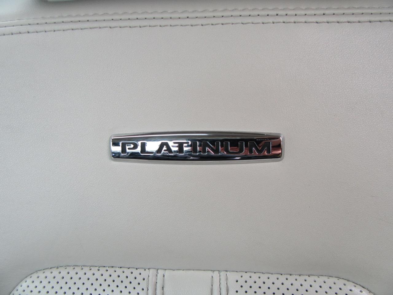 Ford Expedition Platinum 4WD 2019