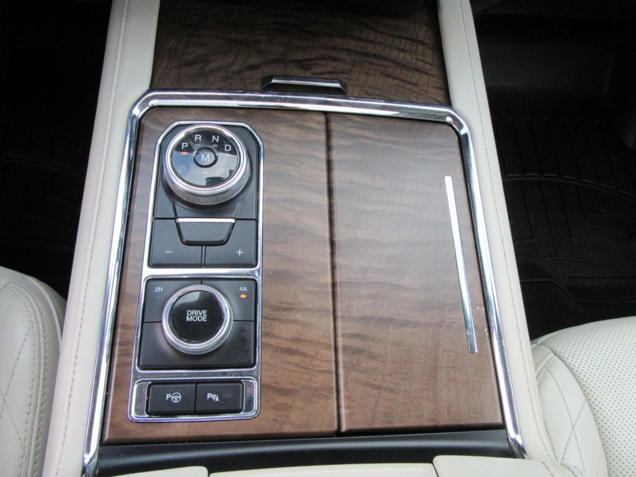 Ford Expedition Platinum 4WD 2019
