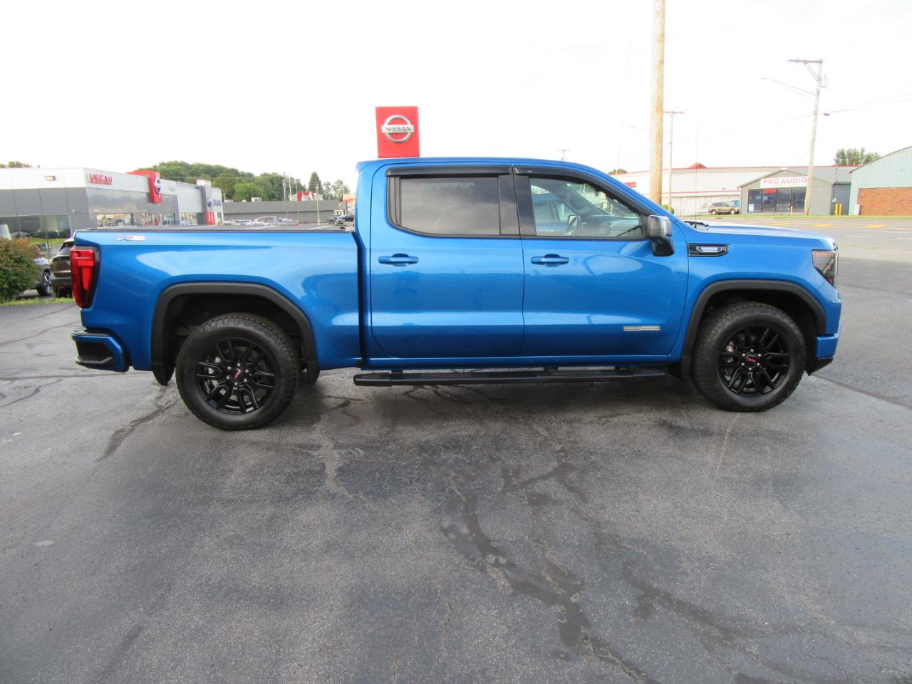 GMC Sierra 1500 Elevation Crew Cab 4WD 2024