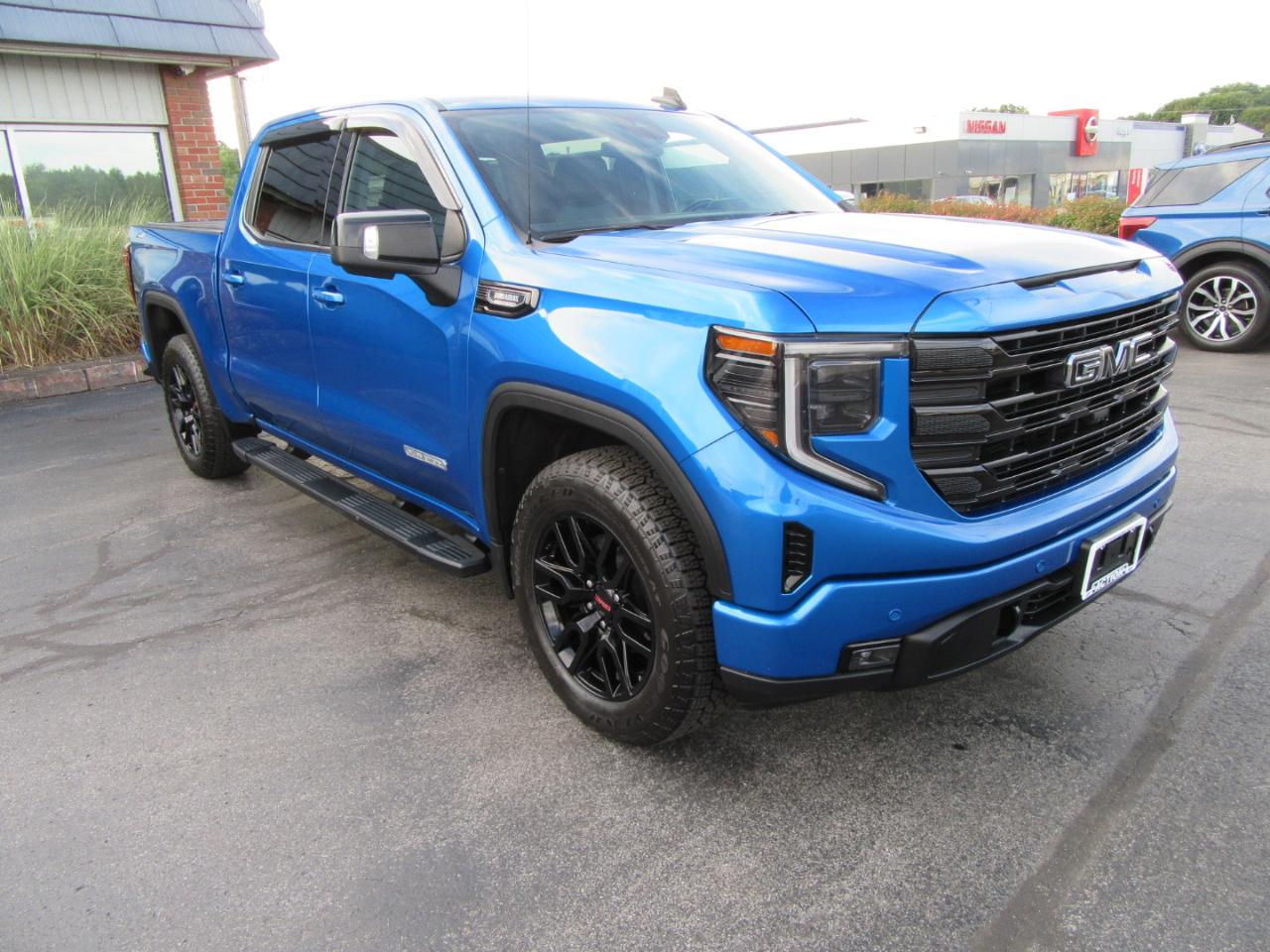 GMC Sierra 1500 Elevation Crew Cab 4WD 2024
