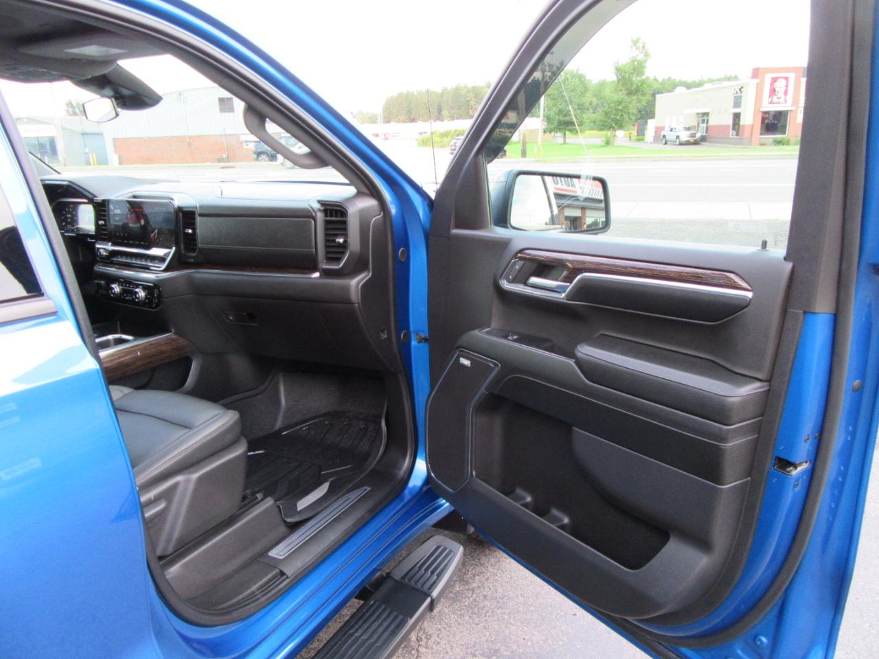 GMC Sierra 1500 Elevation Crew Cab 4WD 2024