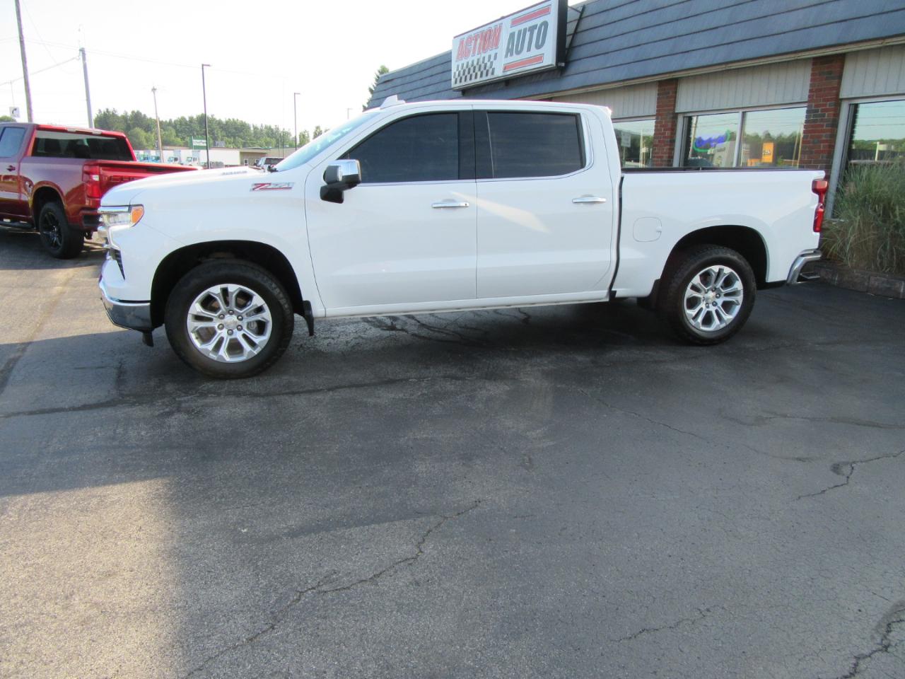 Chevrolet Silverado 1500 LTZ Crew Cab 4WD 2023