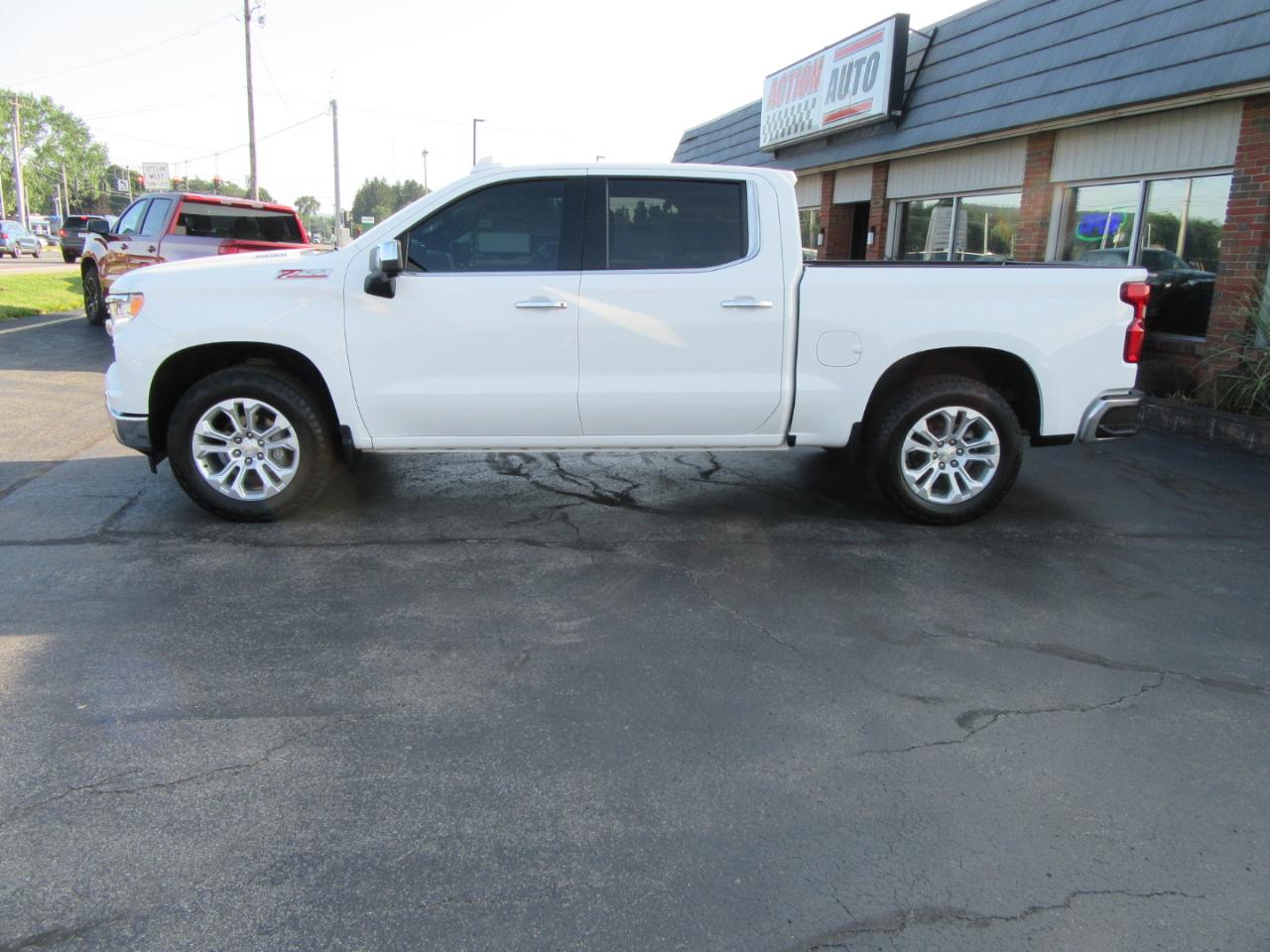 Chevrolet Silverado 1500 LTZ Crew Cab 4WD 2023