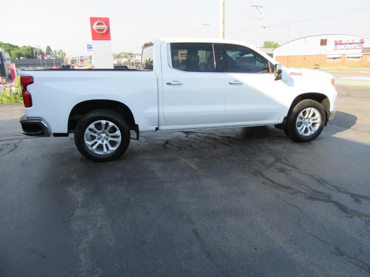 Chevrolet Silverado 1500 LTZ Crew Cab 4WD 2023