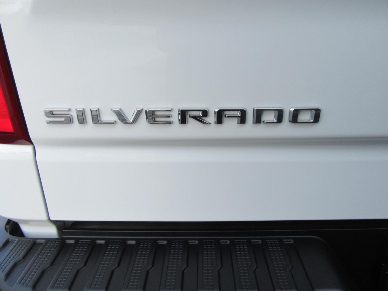Chevrolet Silverado 1500 LTZ Crew Cab 4WD 2023