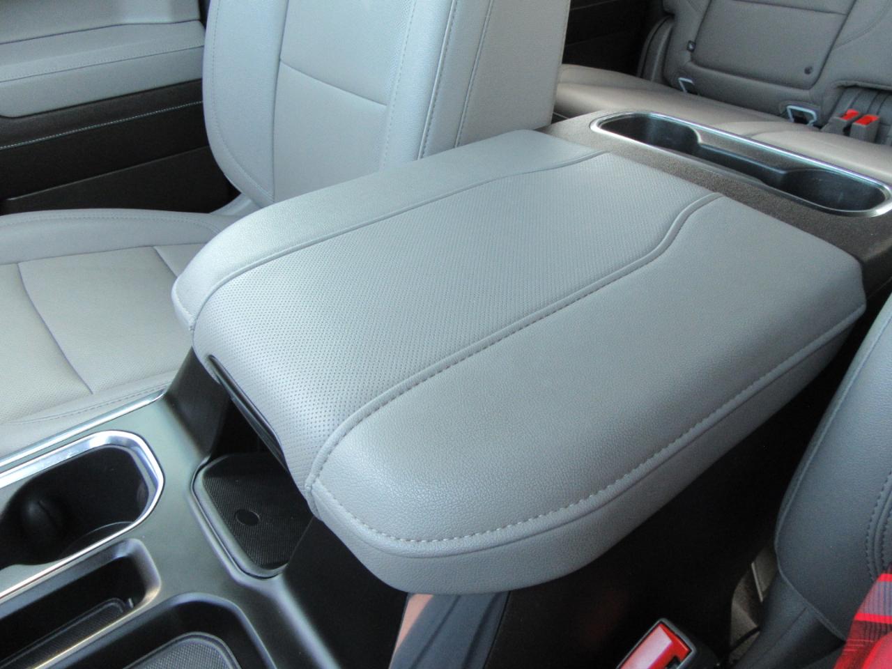 Chevrolet Silverado 1500 LTZ Crew Cab 4WD 2023