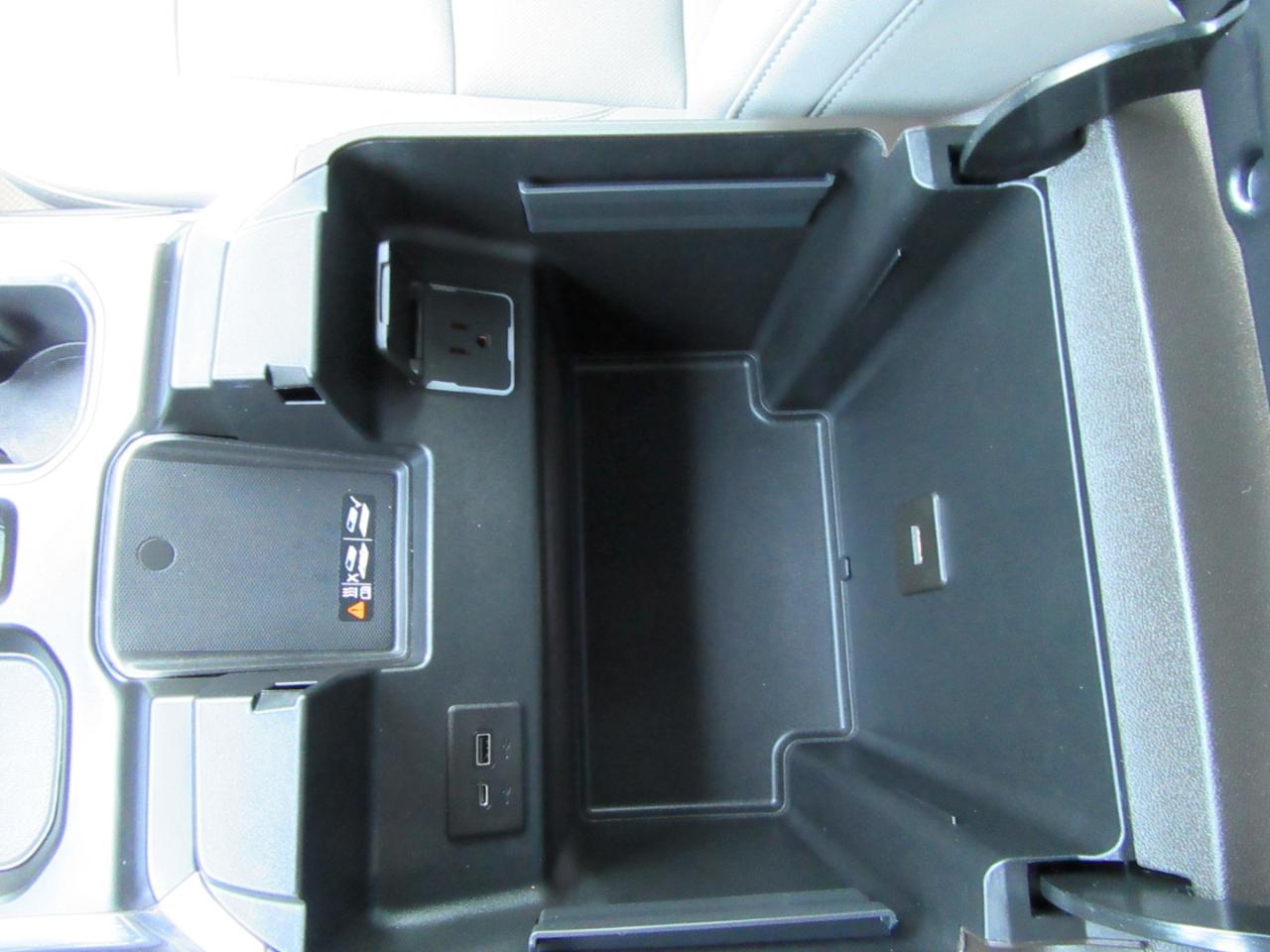 Chevrolet Silverado 1500 LTZ Crew Cab 4WD 2023
