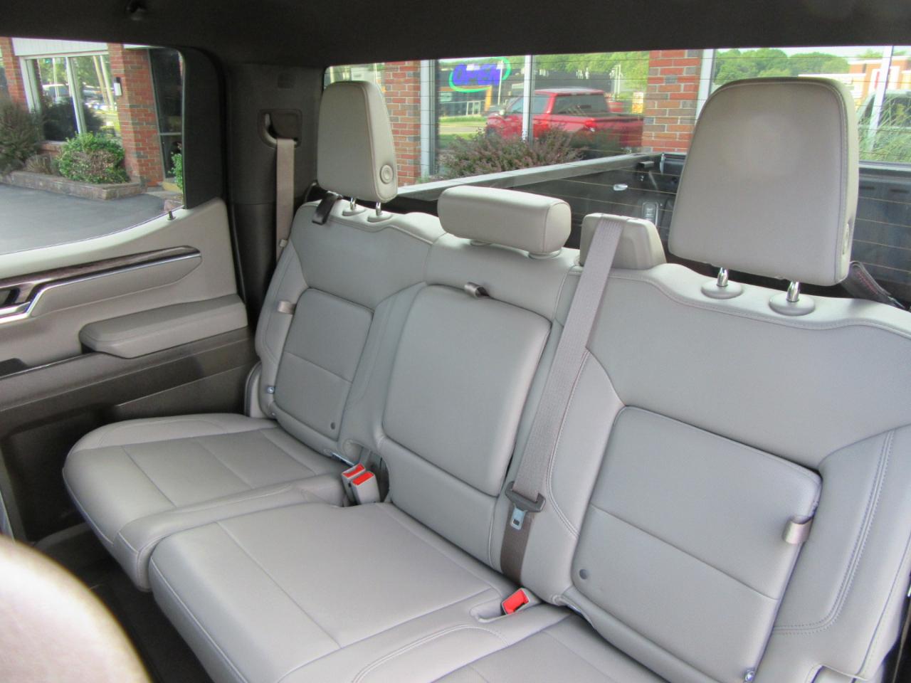 Chevrolet Silverado 1500 LTZ Crew Cab 4WD 2023