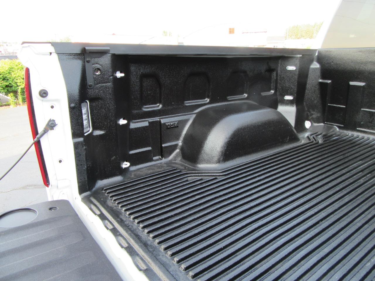 Chevrolet Silverado 1500 LTZ Crew Cab 4WD 2023