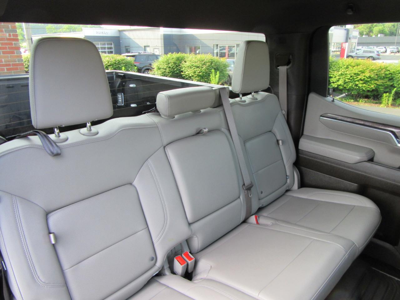 Chevrolet Silverado 1500 LTZ Crew Cab 4WD 2023