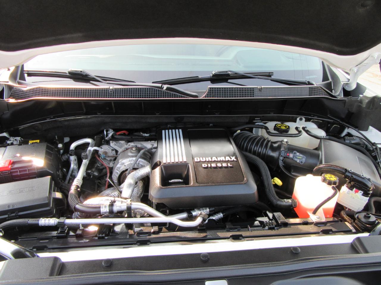 Chevrolet Silverado 1500 LTZ Crew Cab 4WD 2023