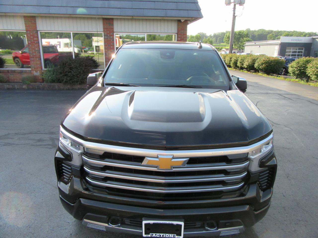 Chevrolet Silverado 1500 High Country Crew Cab 4WD 2024
