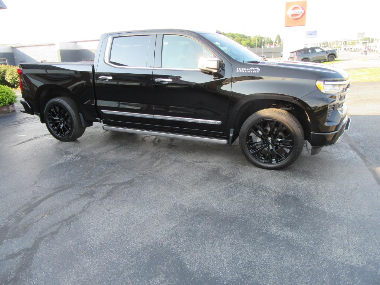 Chevrolet Silverado 1500 High Country Crew Cab 4WD 2024