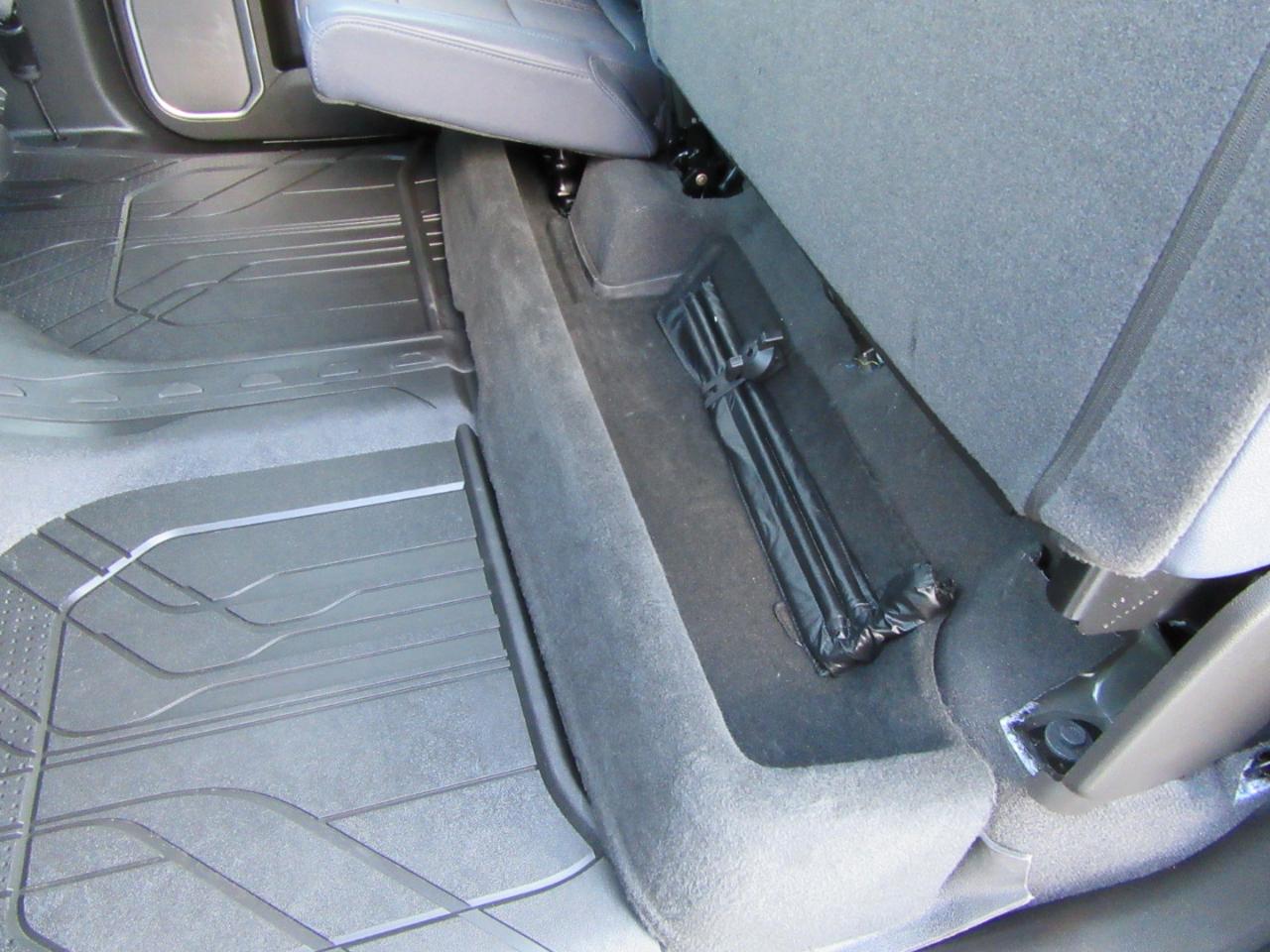 Chevrolet Silverado 1500 High Country Crew Cab 4WD 2024