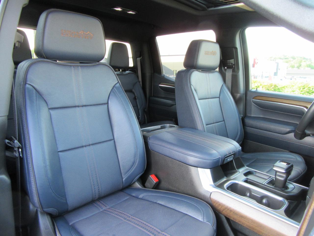 Chevrolet Silverado 1500 High Country Crew Cab 4WD 2024