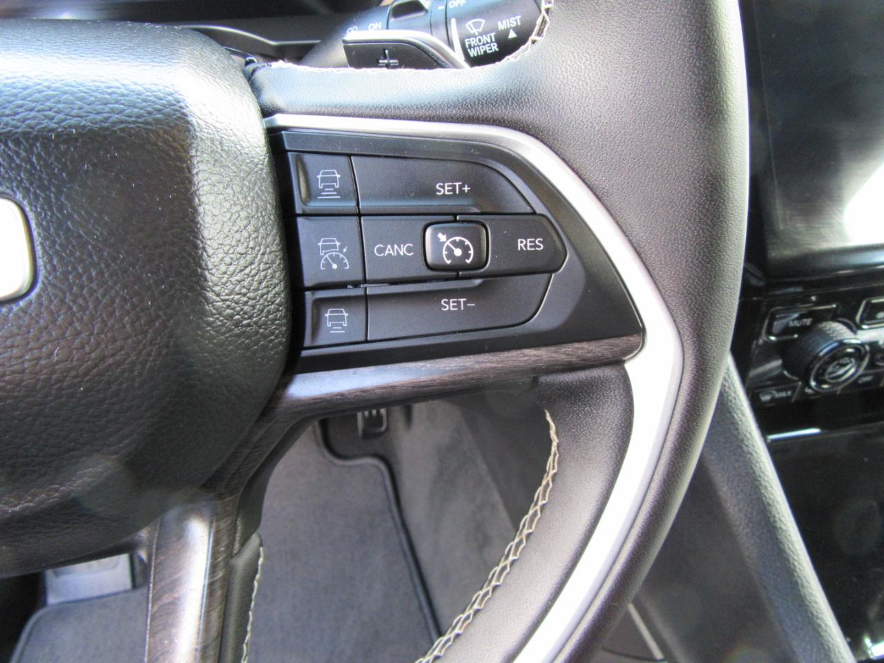 Jeep Grand Cherokee L Limited 4WD 2023