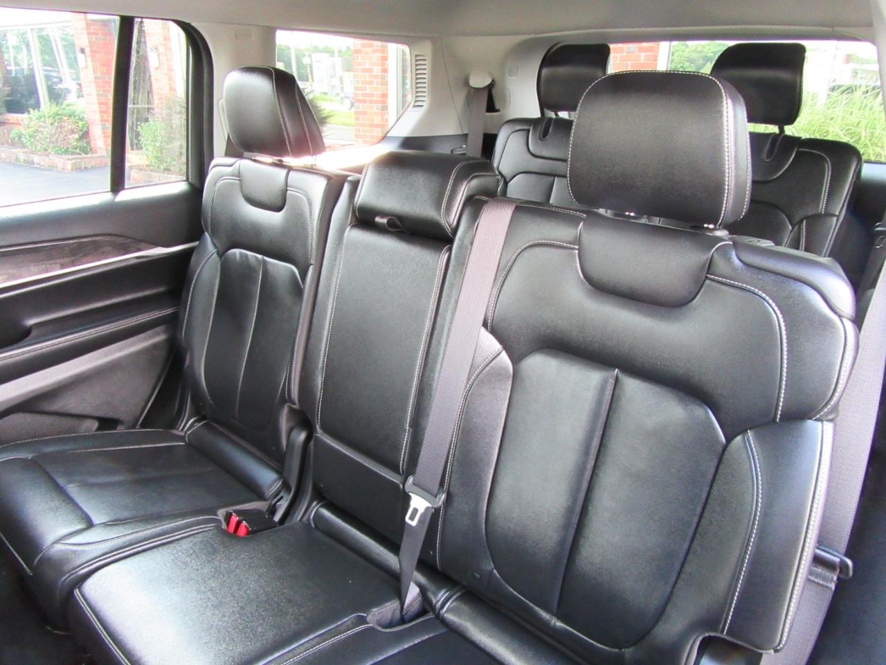 Jeep Grand Cherokee L Limited 4WD 2023